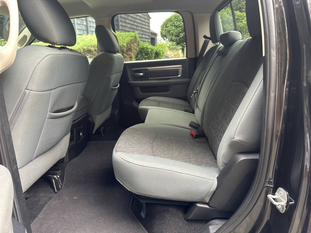 2016 RAM 1500 Image 19