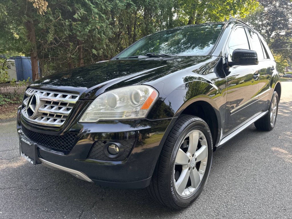 2011 Mercedes-Benz M-Class Image 8