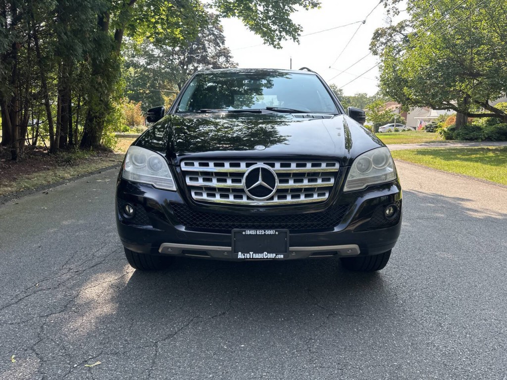 2011 Mercedes-Benz M-Class Image 9