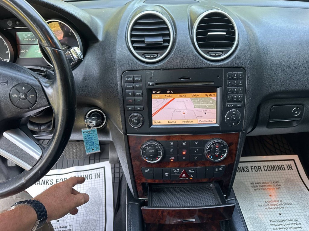 2011 Mercedes-Benz M-Class Image 14