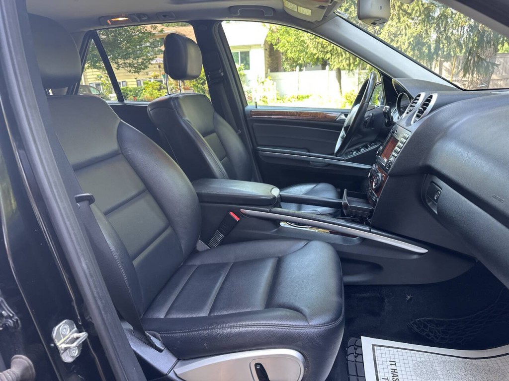 2011 Mercedes-Benz M-Class Image 20