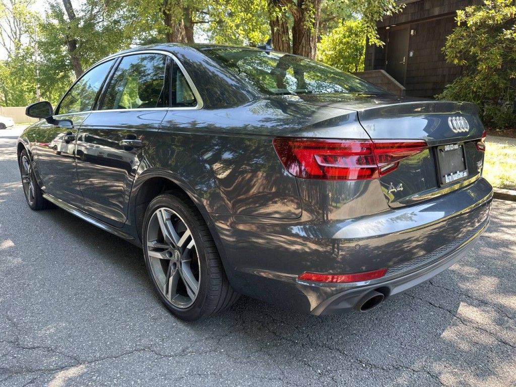 2018 Audi A4 Image 6