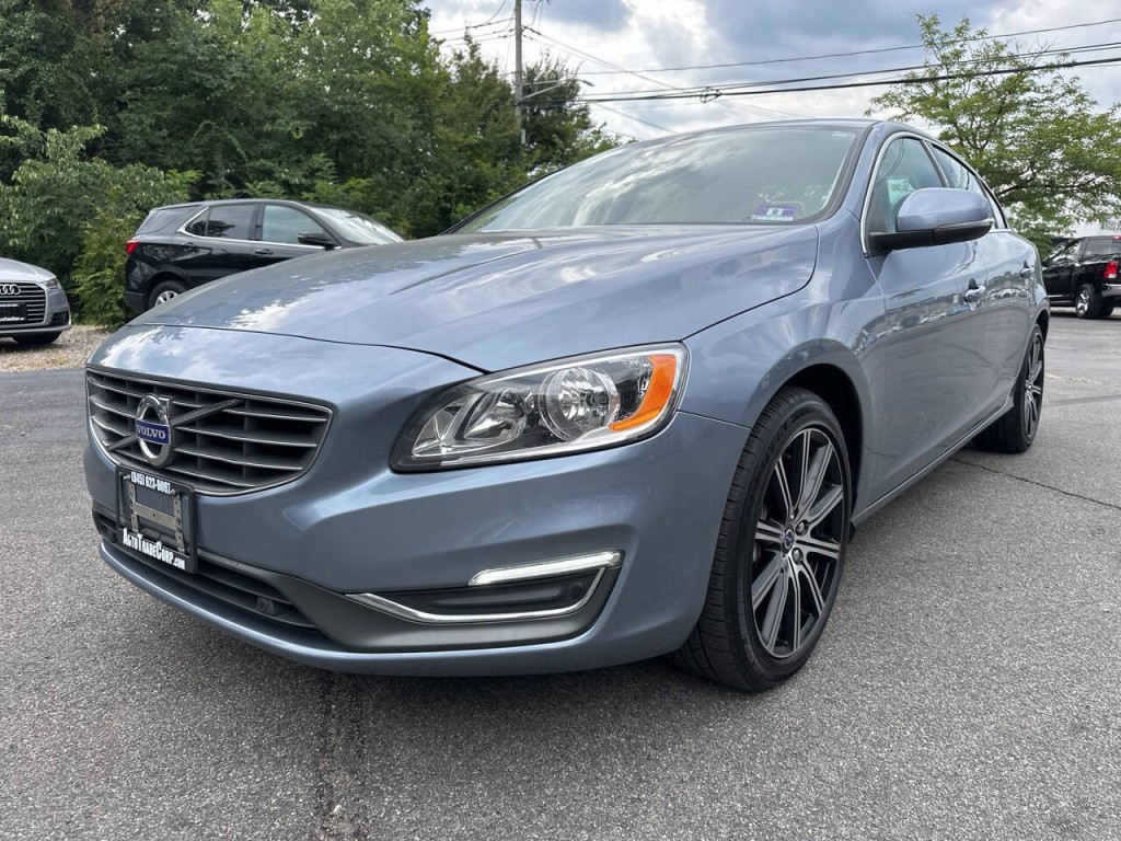 2017 Volvo S60 Image 8