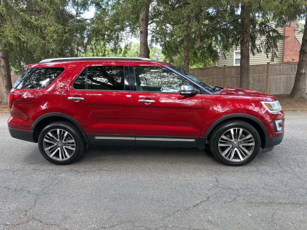 2016 Ford Explorer Image 3