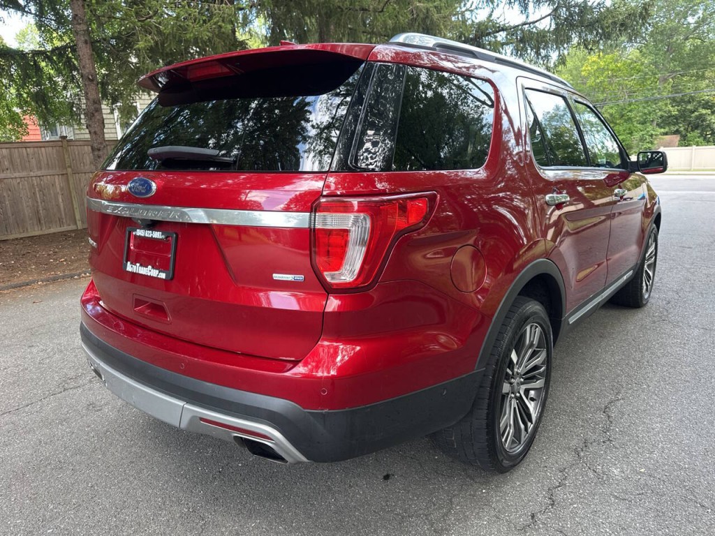 2016 Ford Explorer Image 4