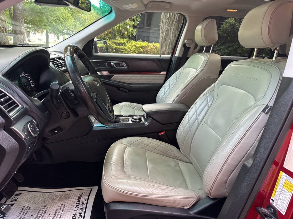 2016 Ford Explorer Image 10