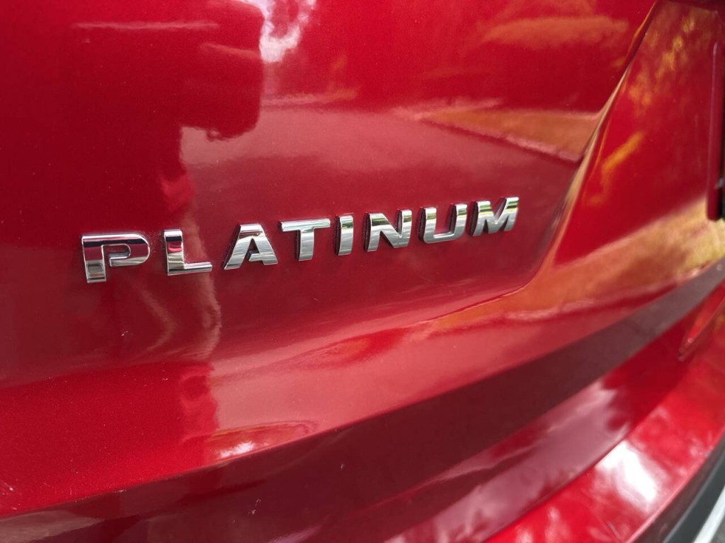2016 Ford Explorer Image 35