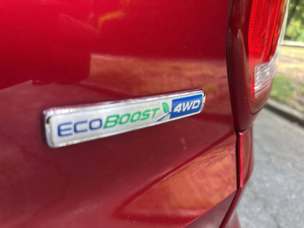 2016 Ford Explorer Image 36