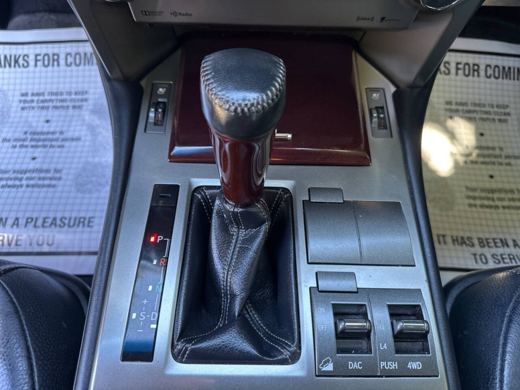 2017 Lexus GX 460 Image 16