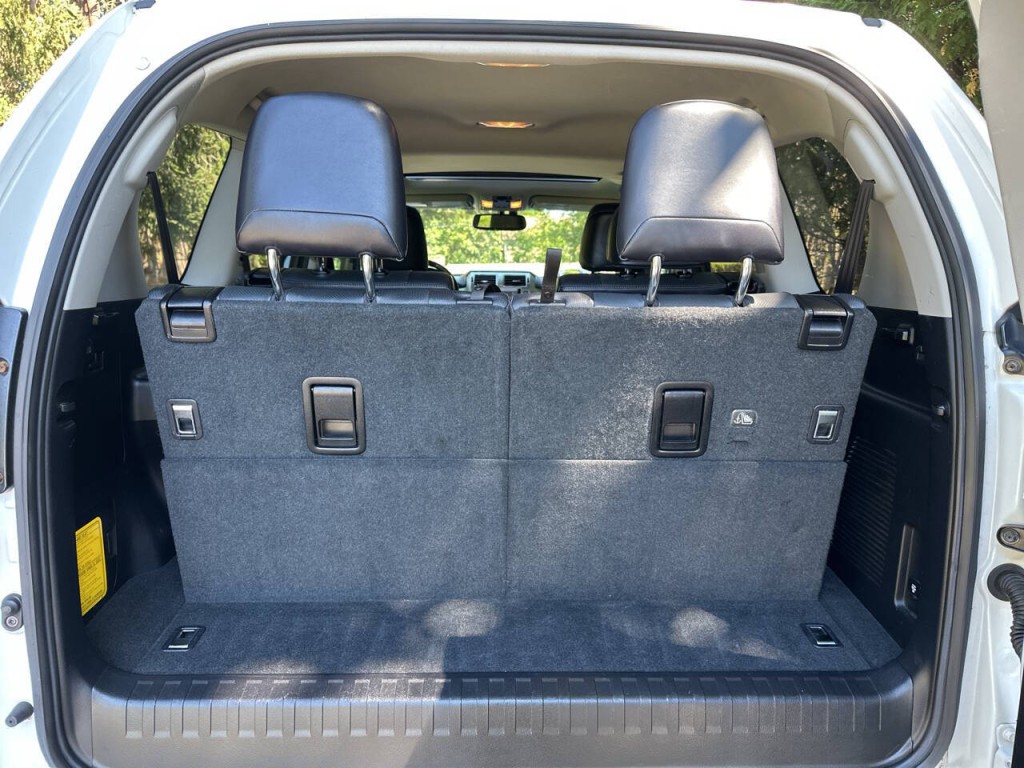 2017 Lexus GX 460 Image 29
