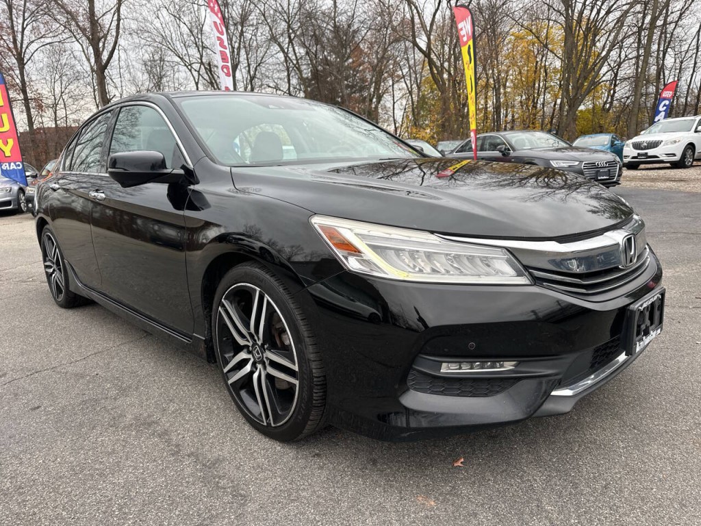 2016 Honda Accord Image 1