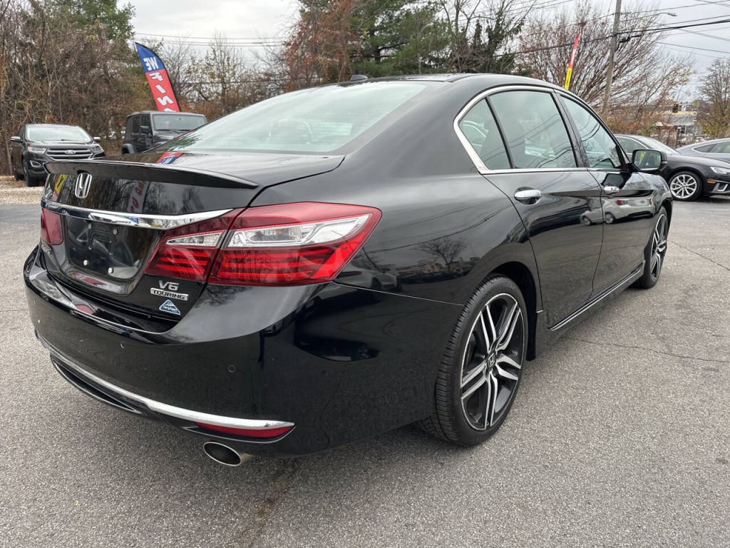 2016 Honda Accord Image 3