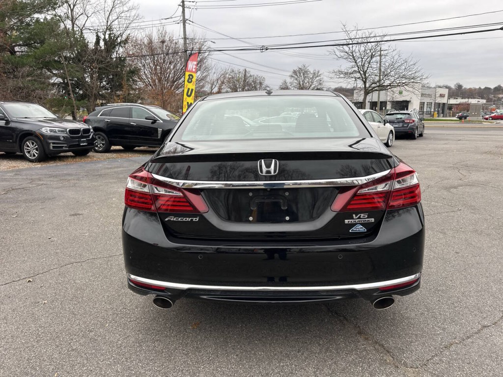 2016 Honda Accord Image 4