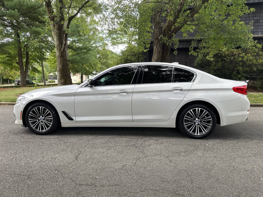 2017 BMW 5 Series Image 7
