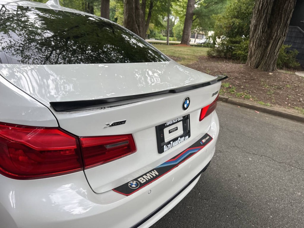 2017 BMW 5 Series Image 31