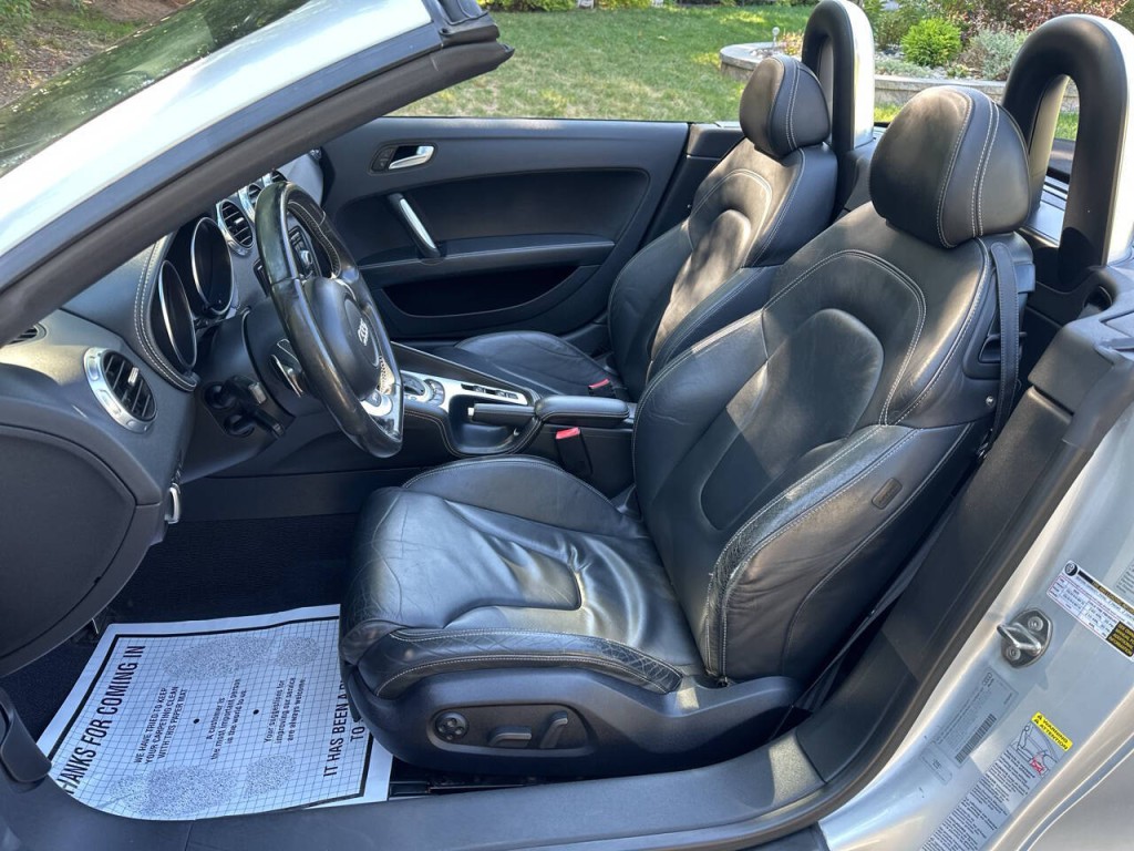 2009 Audi TT Image 10