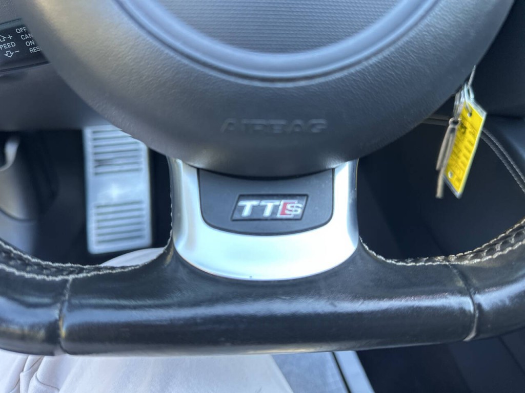 2009 Audi TT Image 16