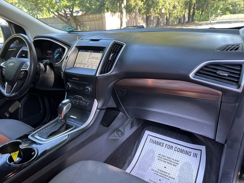 2018 Ford Edge Image 24