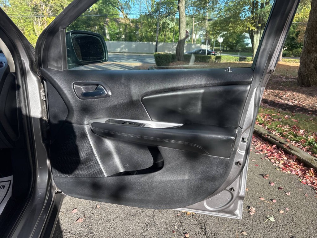 2012 Dodge Journey Image 19