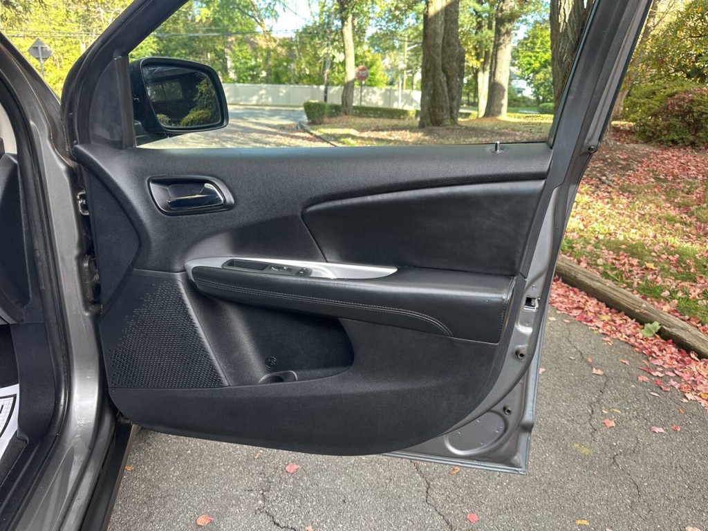 2012 Dodge Journey Image 22