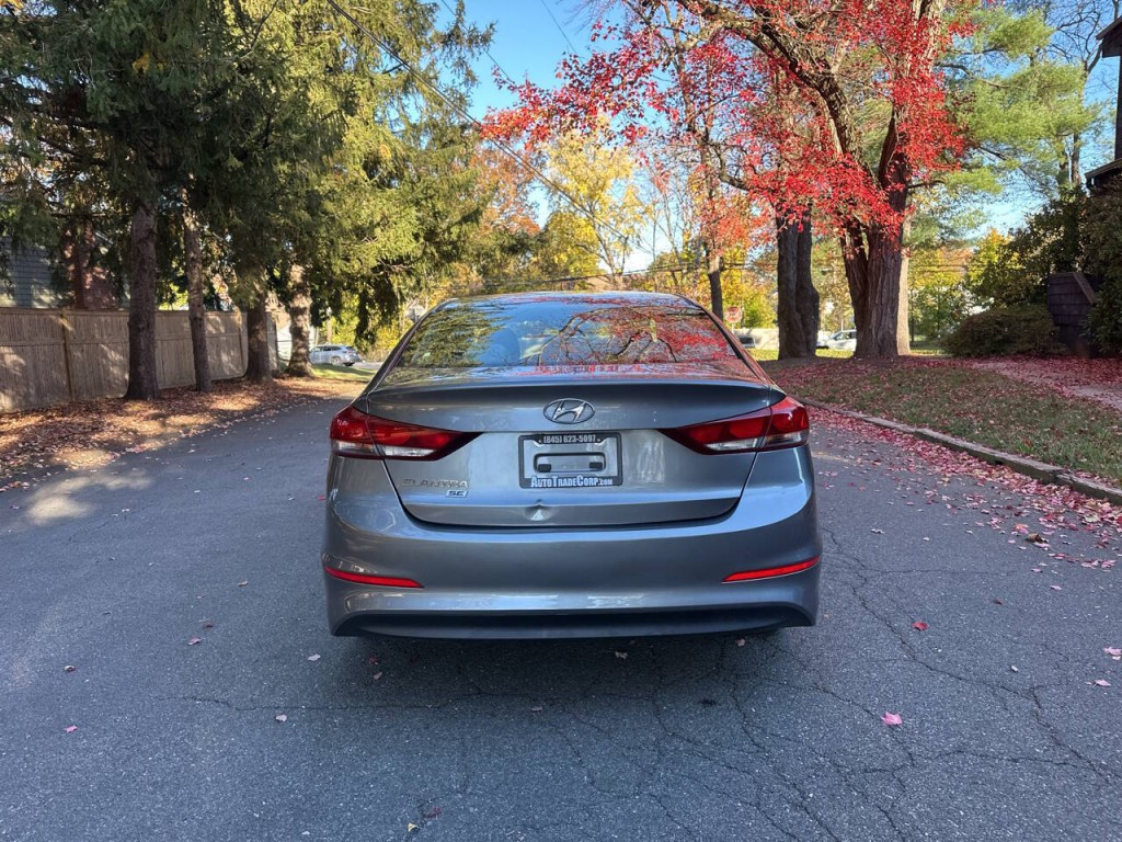 2018 Hyundai Elantra Image 5