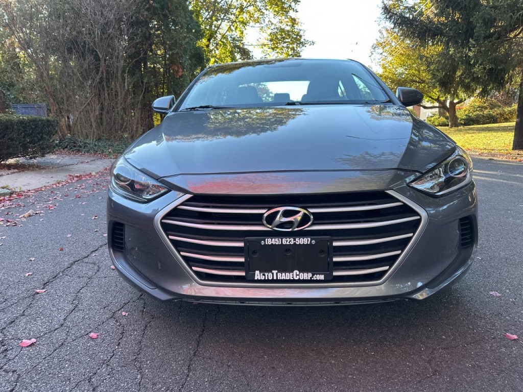 2018 Hyundai Elantra Image 9