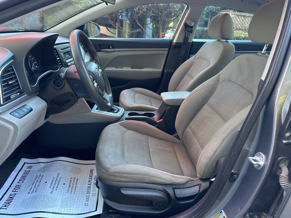 2018 Hyundai Elantra Image 10