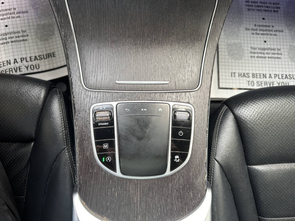 2020 Mercedes-Benz GLC-Class Image 15