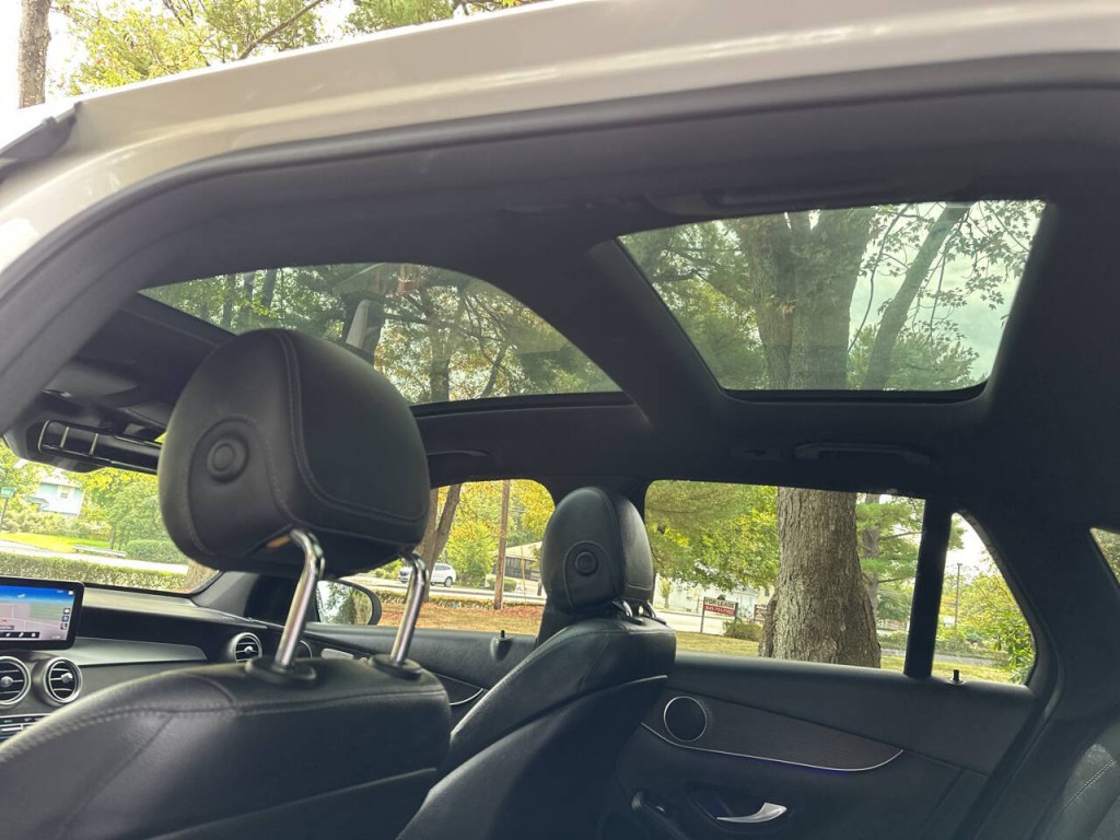 2020 Mercedes-Benz GLC-Class Image 17