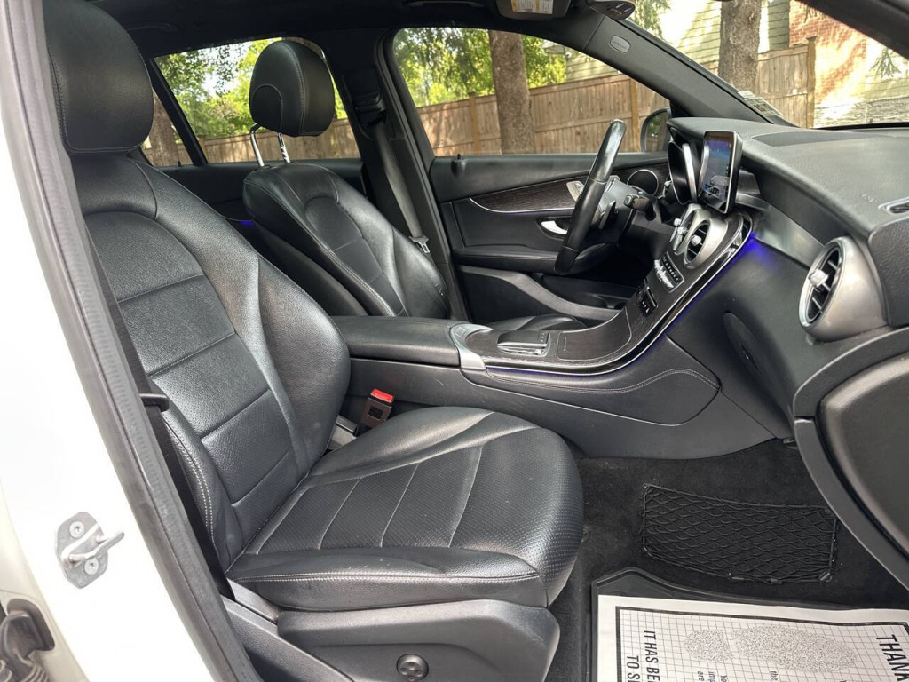2020 Mercedes-Benz GLC-Class Image 20