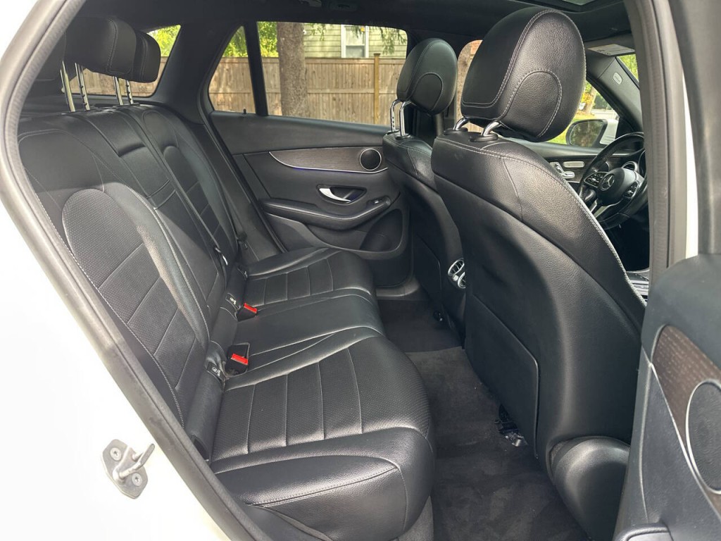 2020 Mercedes-Benz GLC-Class Image 23