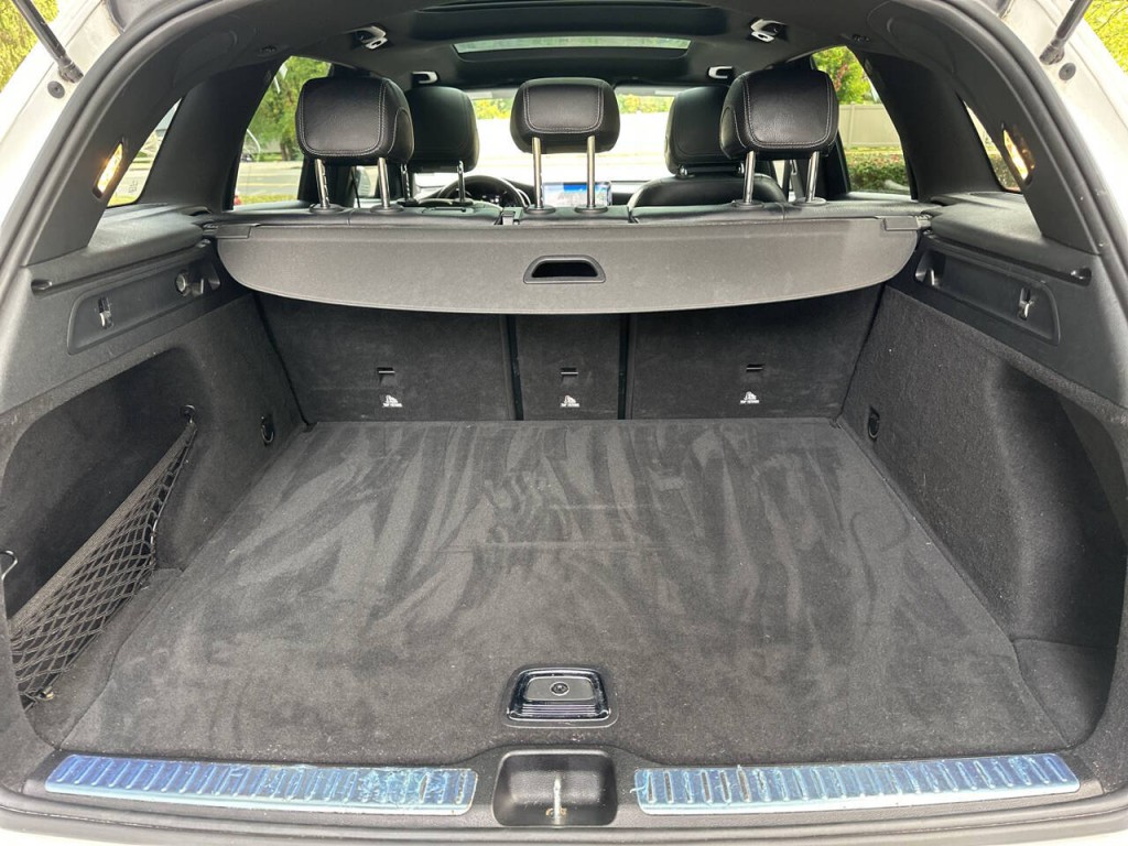 2020 Mercedes-Benz GLC-Class Image 25