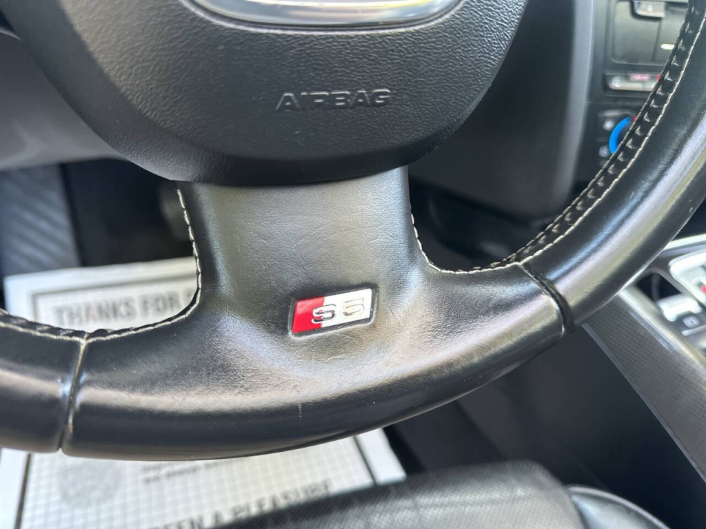 2011 Audi S5 Image 17