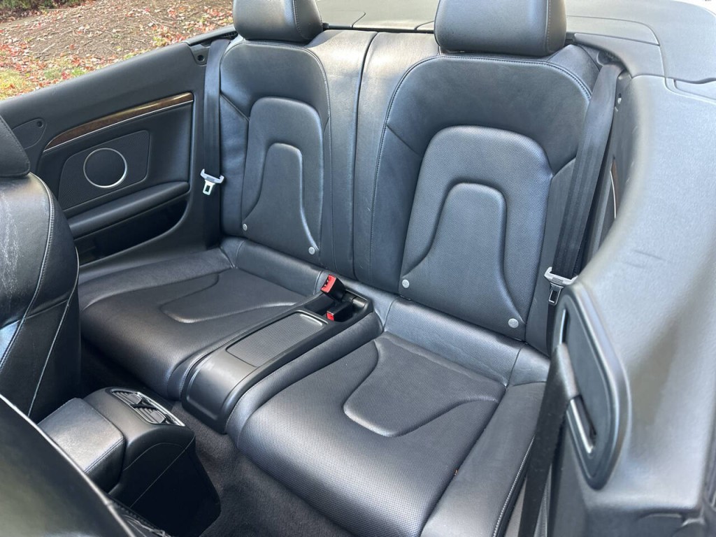 2011 Audi S5 Image 19