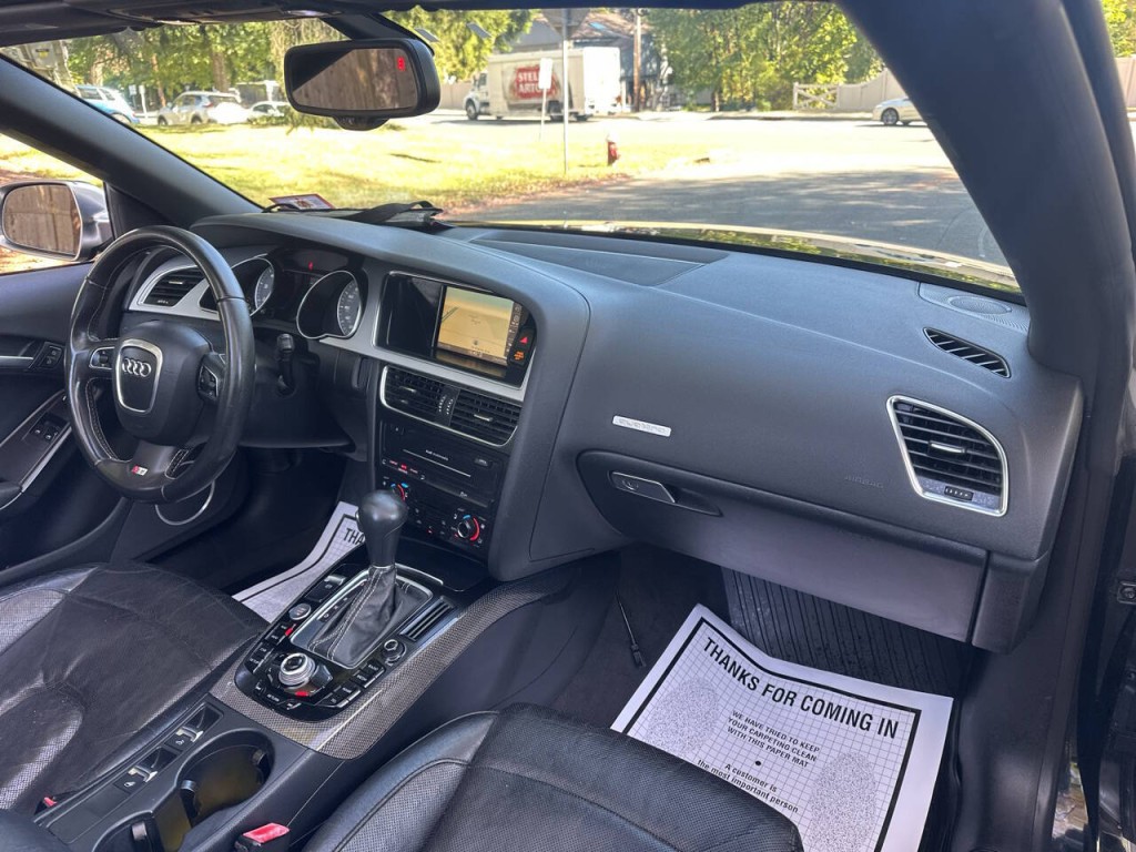 2011 Audi S5 Image 22