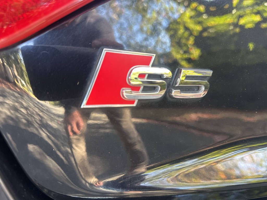 2011 Audi S5 Image 32