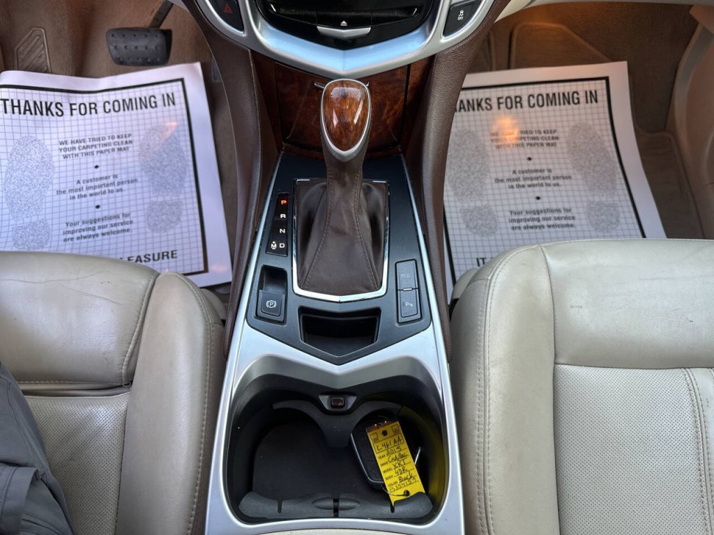 2015 Cadillac SRX Image 15