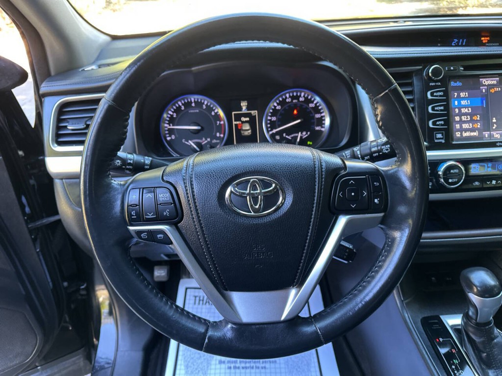 2014 Toyota Highlander Image 11