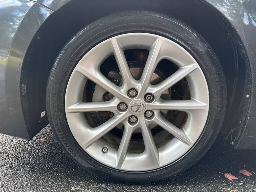 2011 Lexus CT 200h Image 25