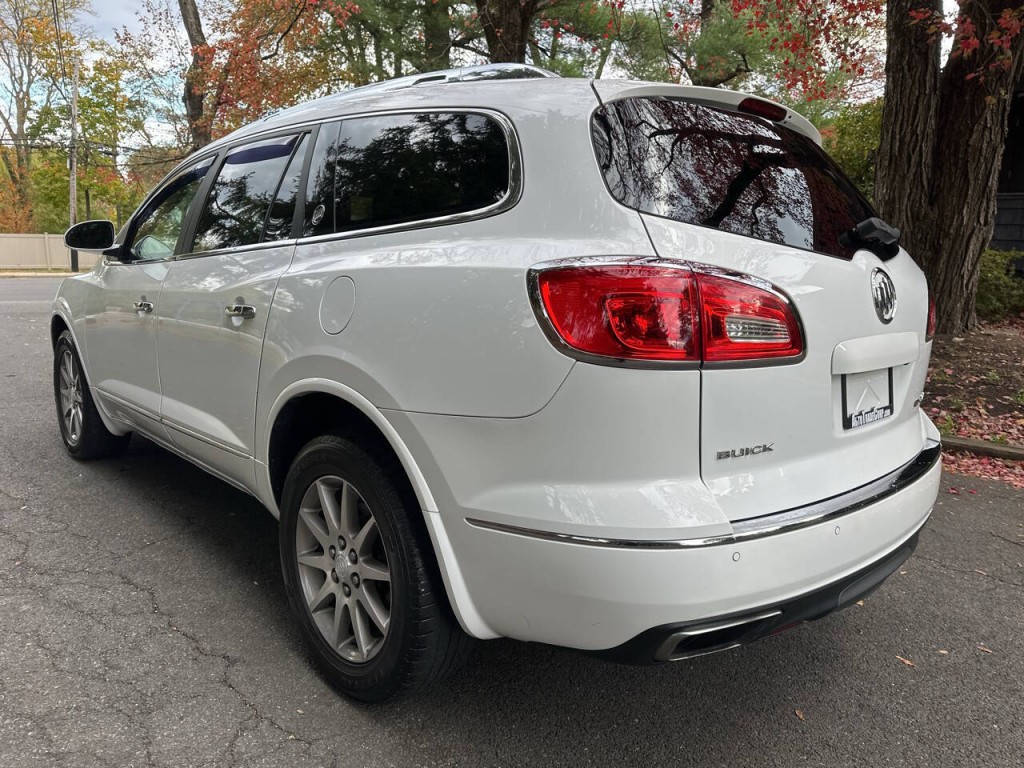2016 Buick Enclave Image 6