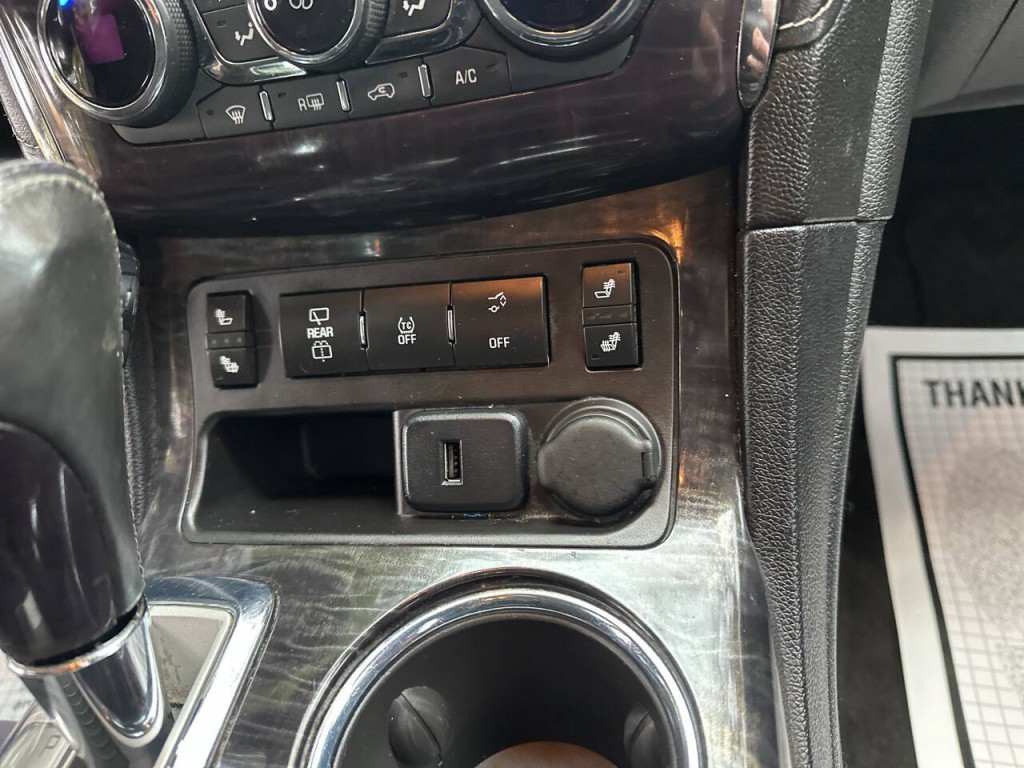 2016 Buick Enclave Image 16