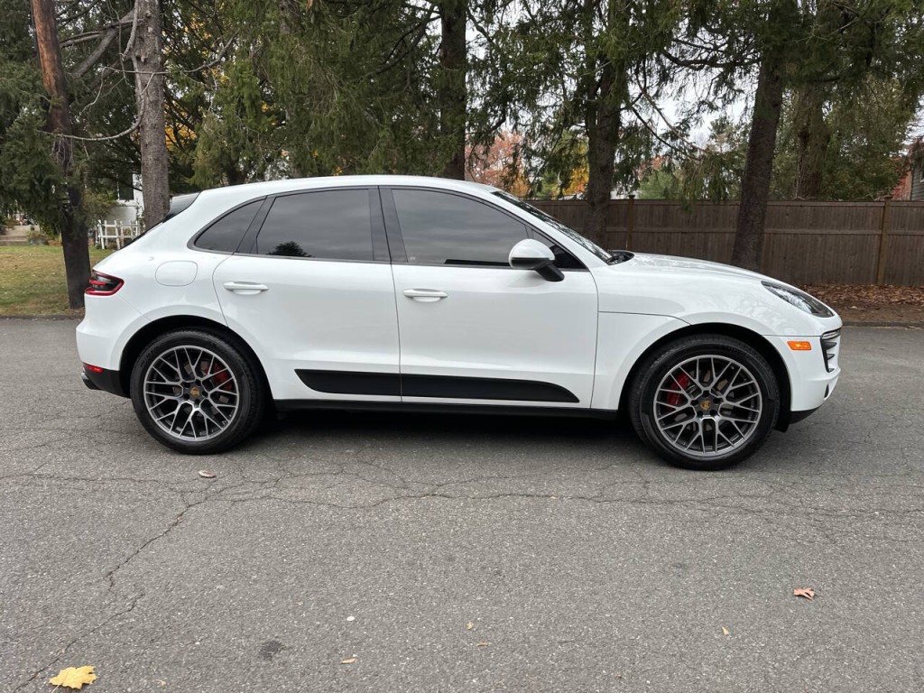 2018 Porsche Macan Image 3