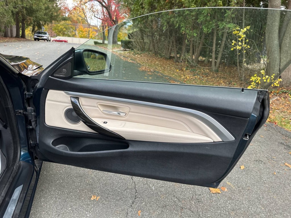 2016 BMW 4 Series Image 21