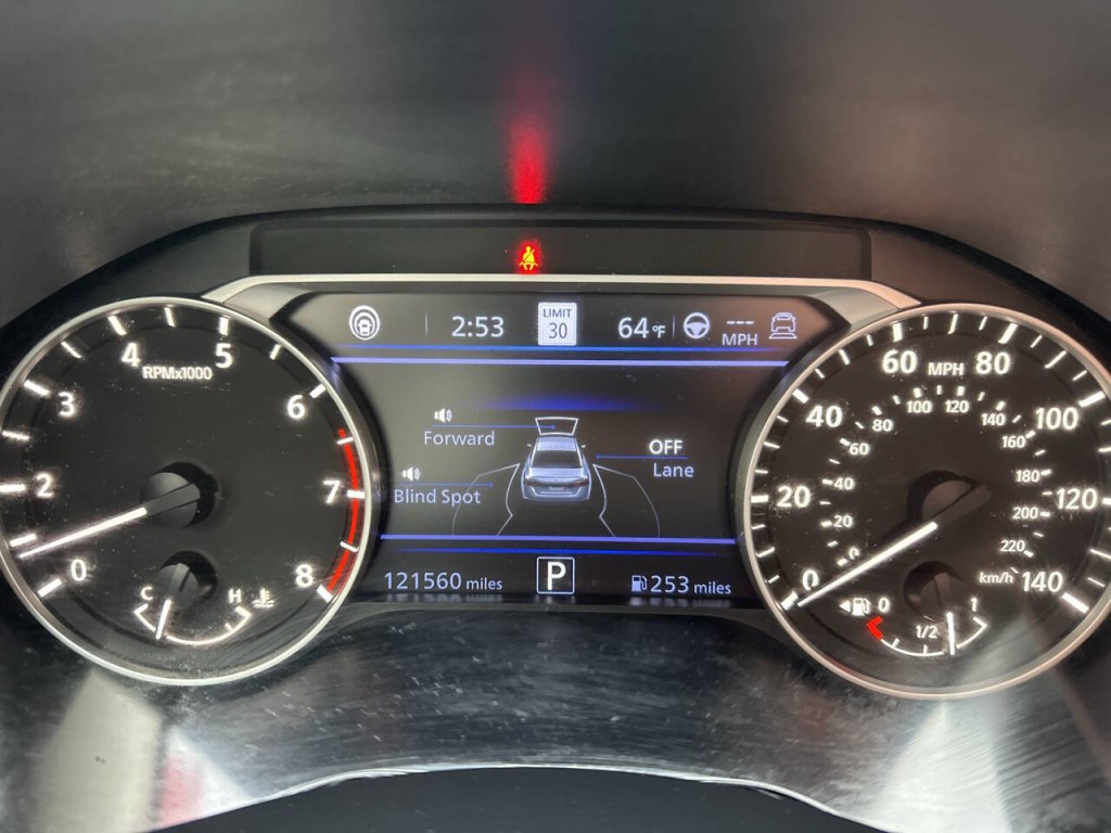 2019 Nissan Altima Image 32