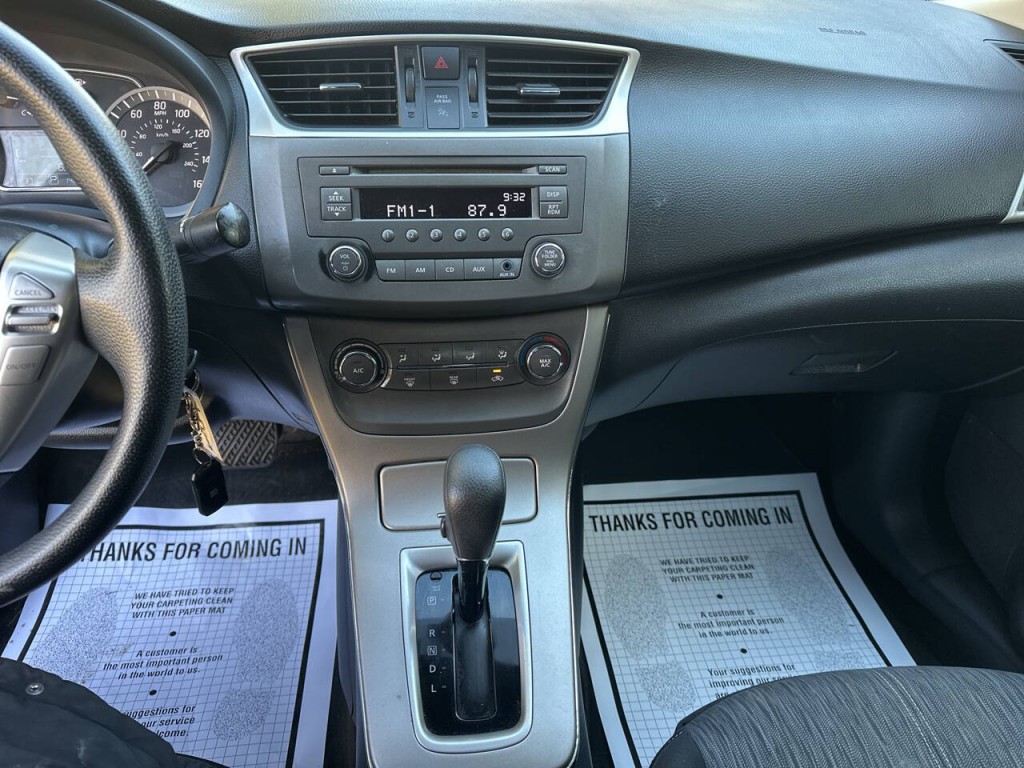 2014 Nissan Sentra Image 13