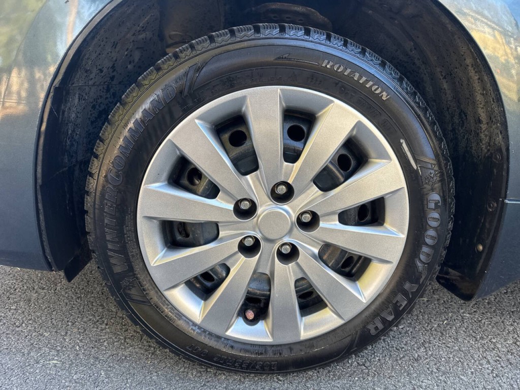 2014 Nissan Sentra Image 24