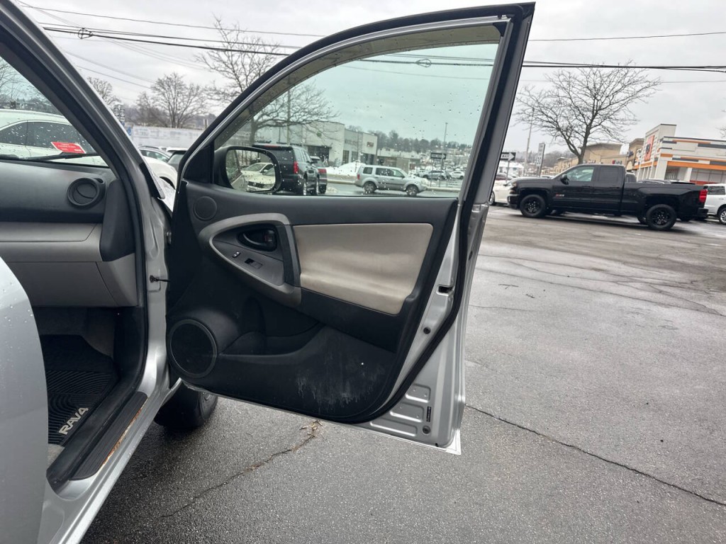 2009 Toyota Rav4 Image 15