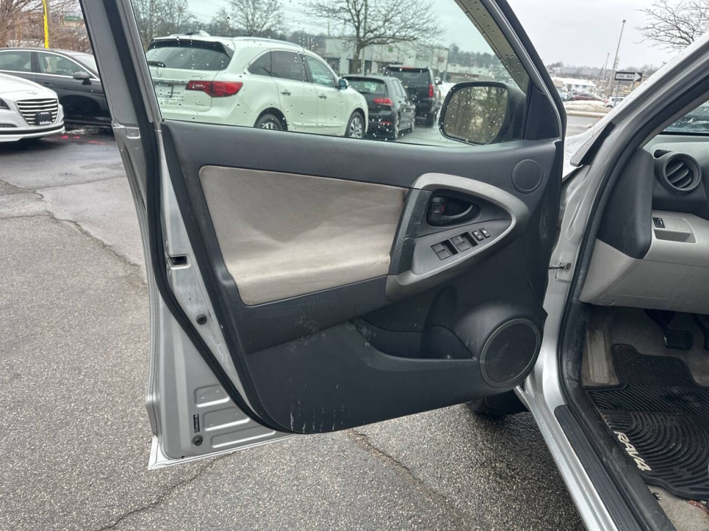 2009 Toyota Rav4 Image 12