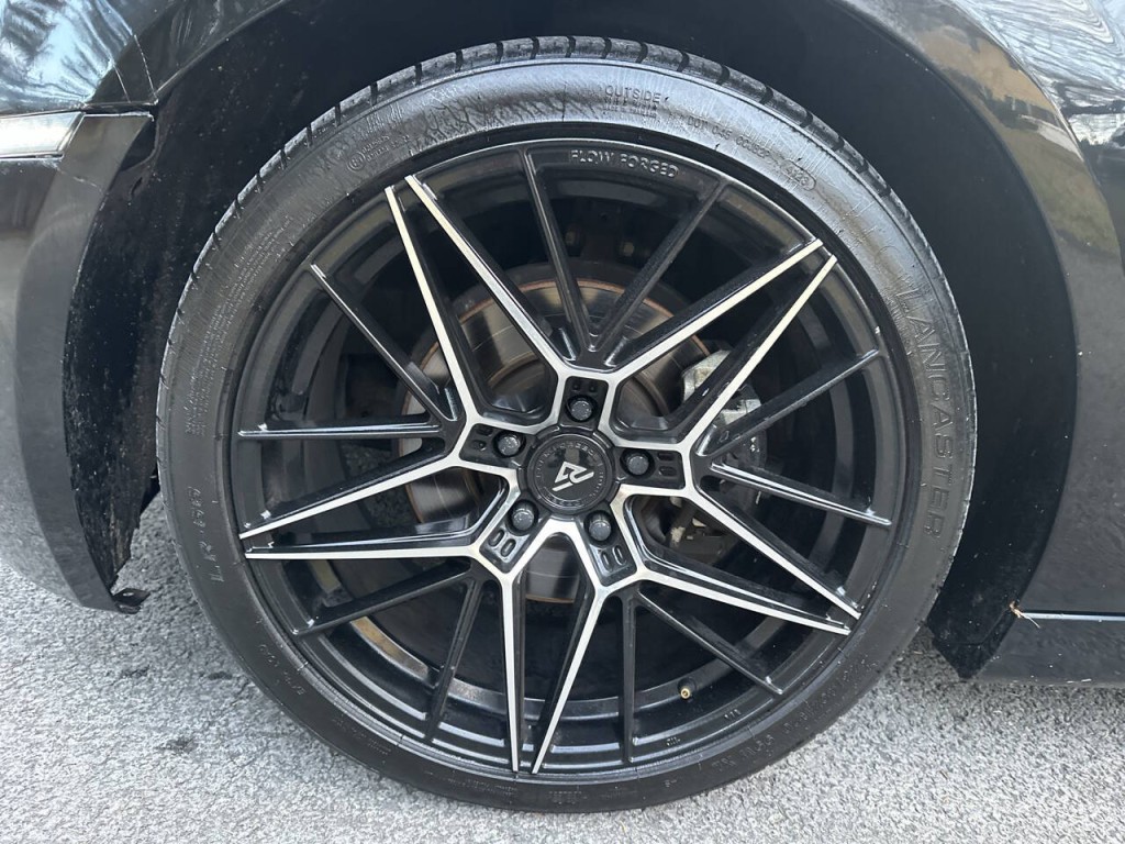 2011 Chevrolet Camaro Image 25