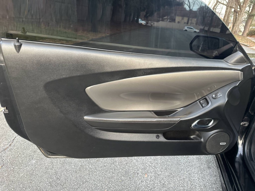 2011 Chevrolet Camaro Image 17